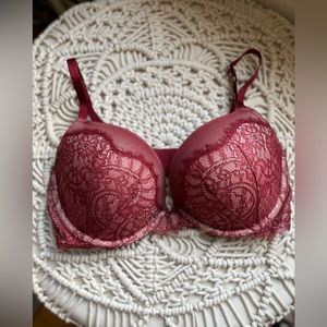Victoria’s Secret dream angels push up bra red with lace 36D